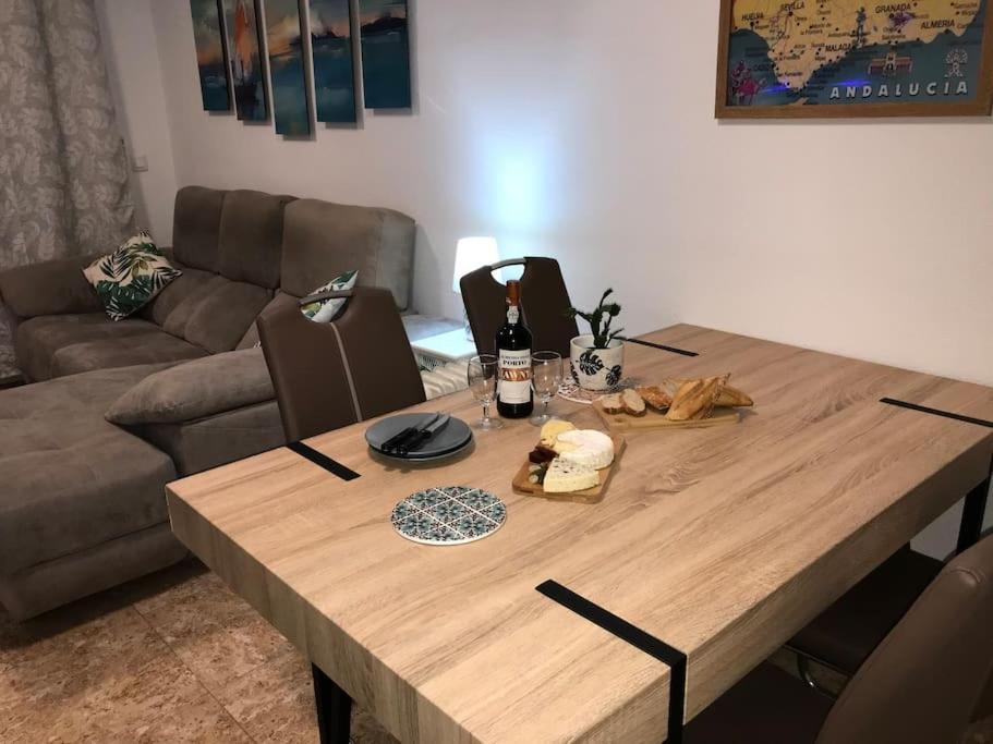 With Sunny Private Rooftop Terrace Apartment *