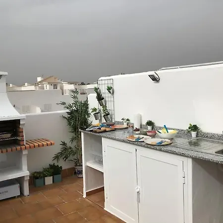 Apartment With Sunny Private Rooftop Terrace Vera Exterior photo