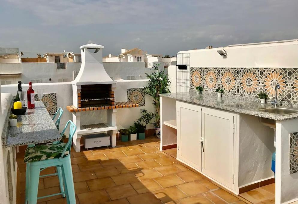 With Sunny Private Rooftop Terrace